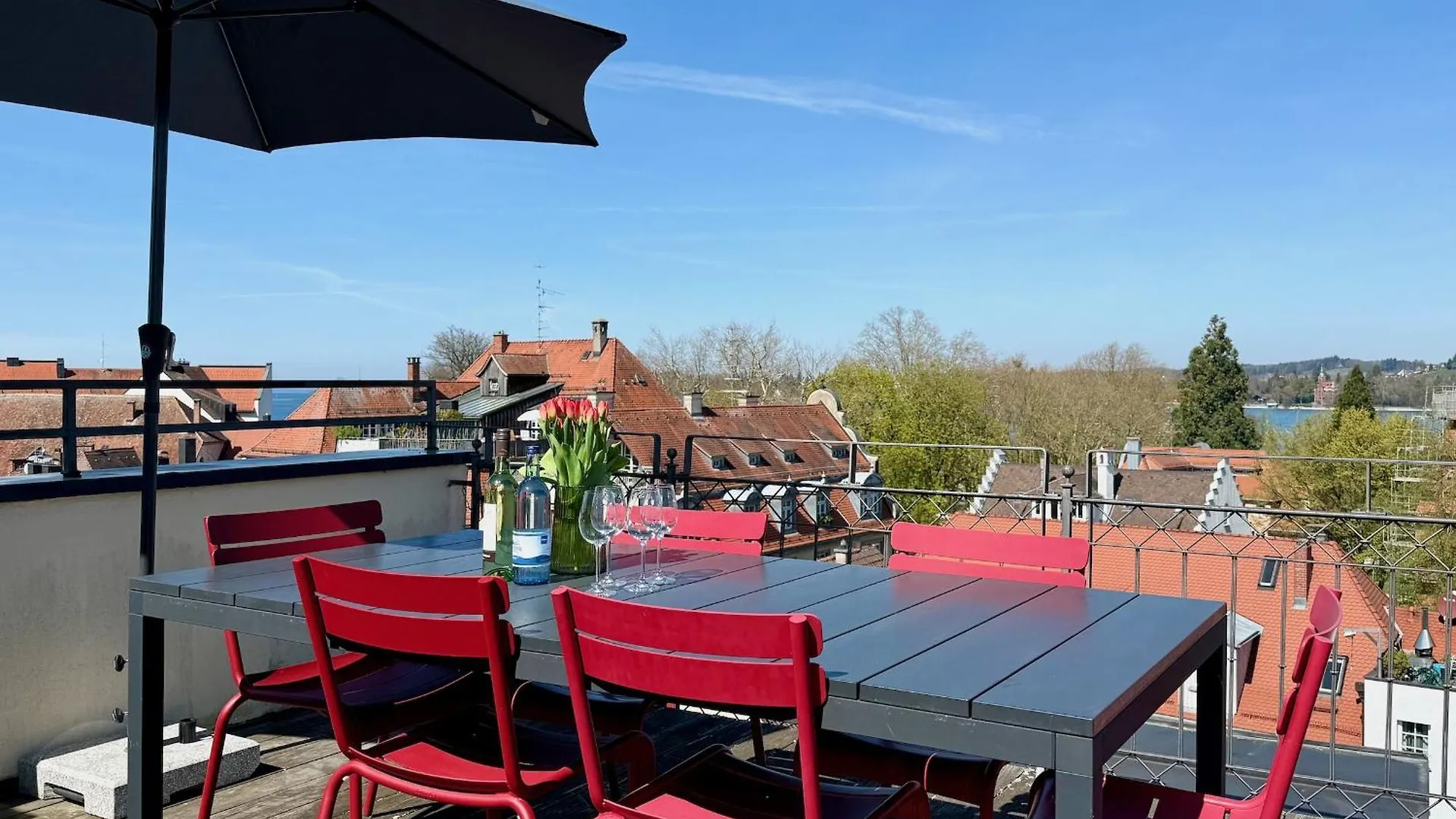 Ferienwohnung Insel-Loft - Maisonette Auf Der Insel, Exklusiv Mit Dachterrasse Lindau  Apartment Lindau (Bodensee)